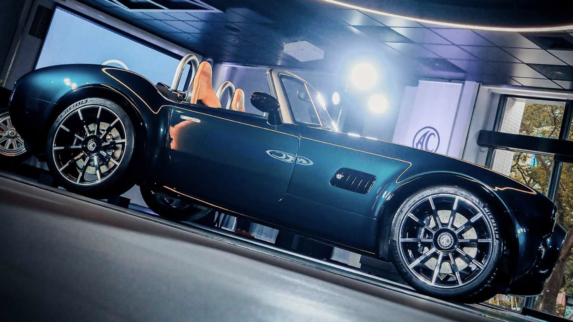 How Do You Turn This On！2026 AC Cobra GT 開放接單，顛覆戰局價 1,595 萬起