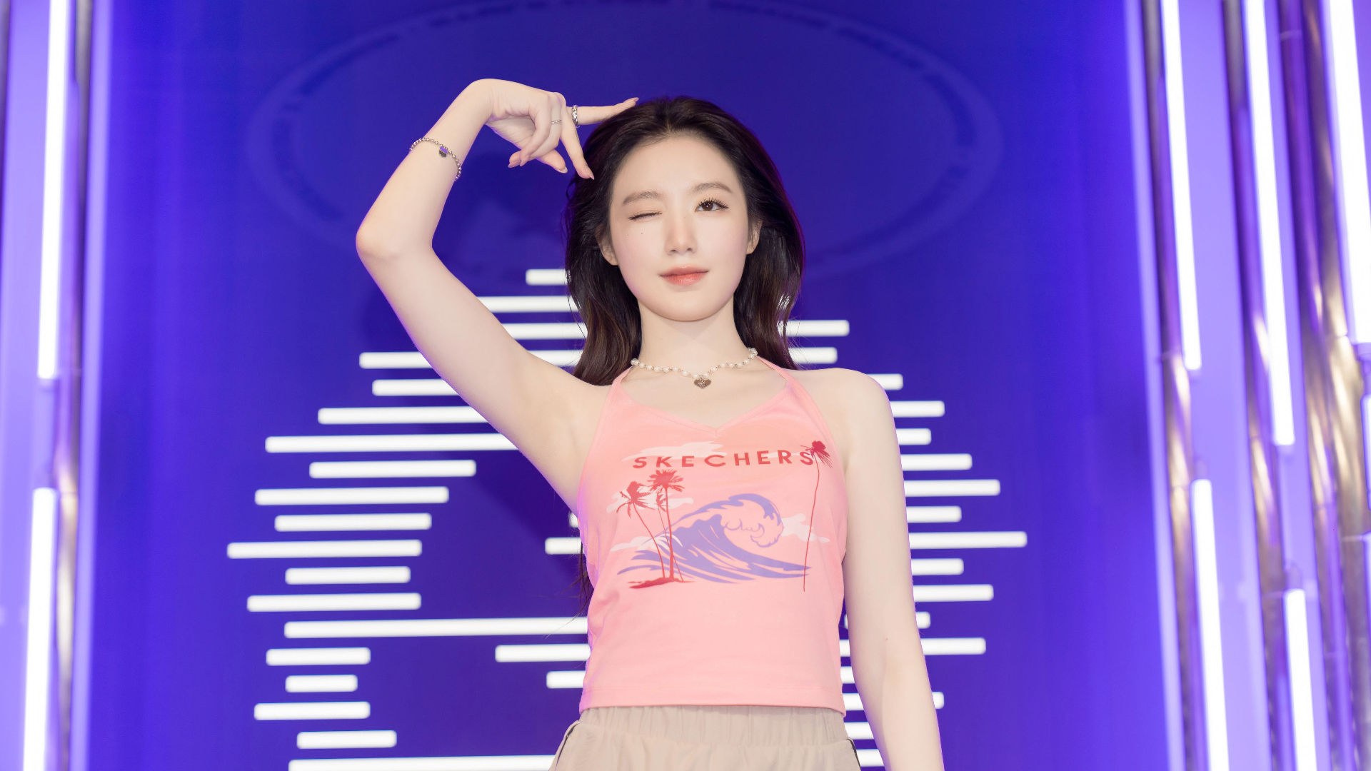 舒華代言粉絲擠爆台北信義新光三越 A11!SKECHERS x SHUHUA 我的舒式主場快閃企劃 9/15 前限時登場 舒華代言粉絲擠爆台北信義新光三越 A11!SKECHERS x SHUHUA 我的舒式主場快閃企劃 9/15 前限時登場