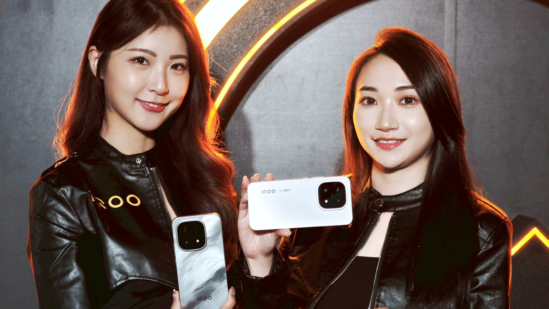 直接槓上 ASUS ROG！vivo 子品牌 iQOO 15 登台祭狠招，拿 ROG Phone 預購送好禮